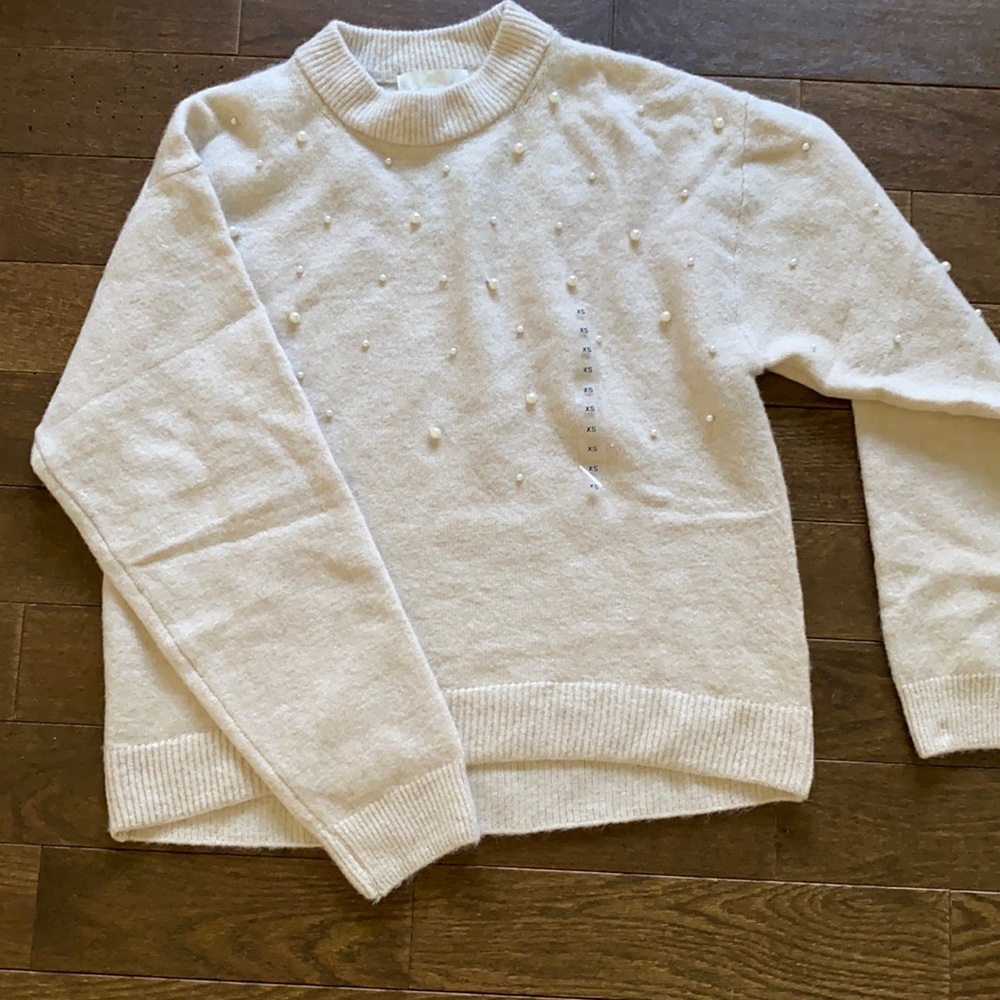 Pearl sweater